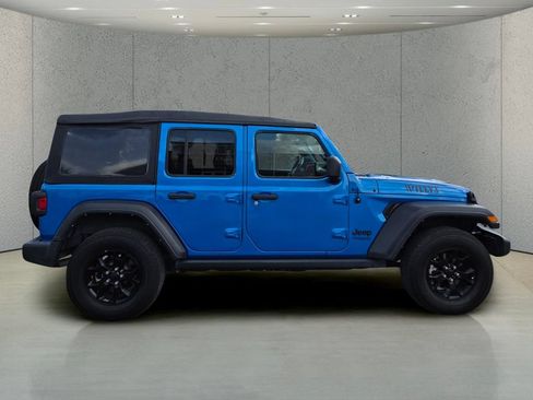 Used 2022 Jeep Wrangler Unlimited Sport AWD/4WD image 6