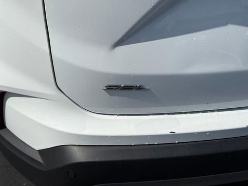 Used 2024 Ford Edge SEL AWD/4WD image 5