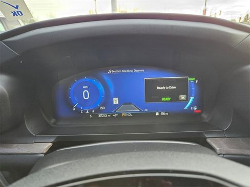 Used 2022 Ford Explorer Platinum w/ Technology Package image 13