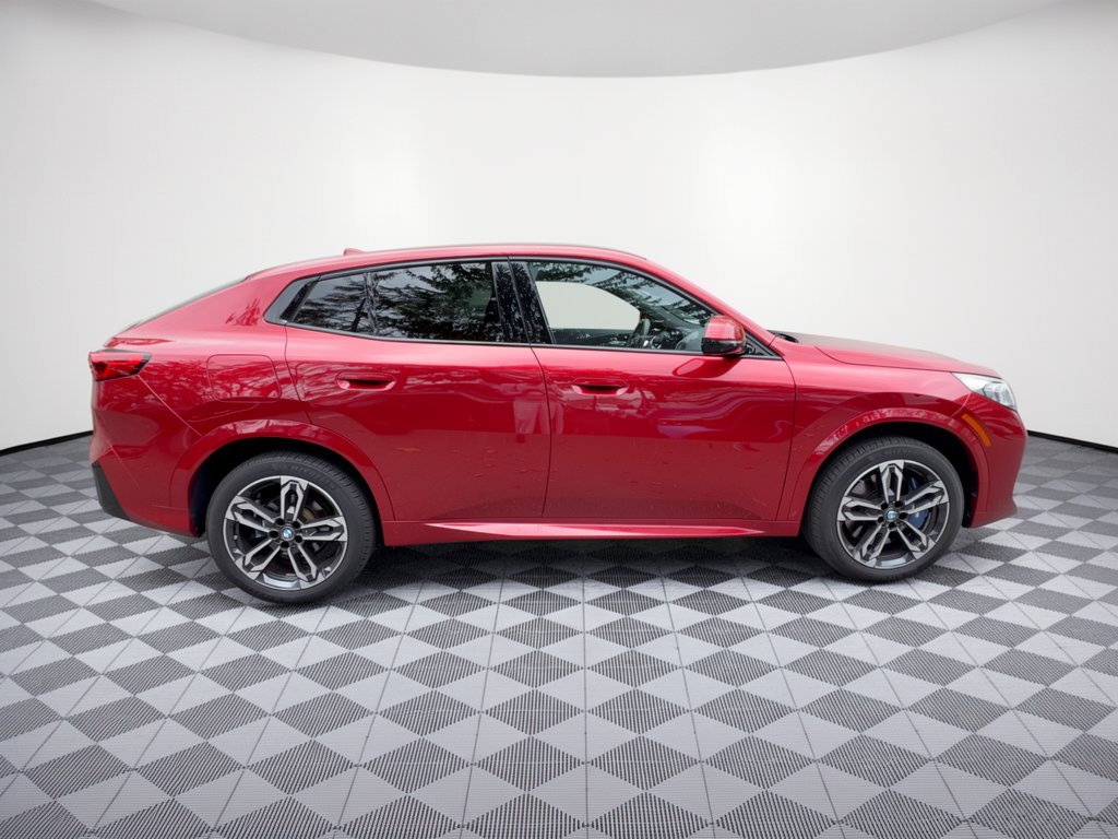 Certified 2026 BMW X2 xDrive28i w/ Technology Package AWD/4WD image 8