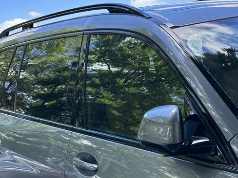 Used 2024 BMW X7 xDrive40i w/ M Sport Package AWD/4WD image 3