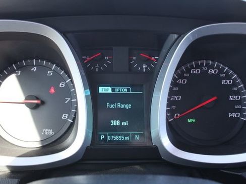 Used 2024 Chevrolet Equinox LT image 7