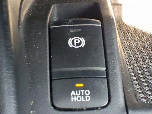 Used 2023 Nissan Kicks SV image 23