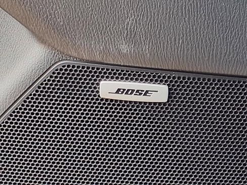 Used 2019 MAZDA CX-5 Touring image 11