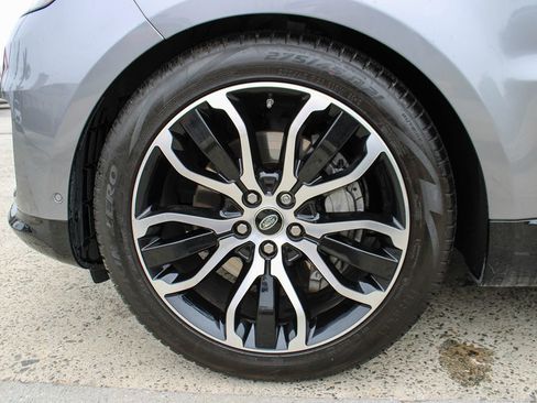 Used 2021 Land Rover Range Rover Sport HSE Silver Edition image 11