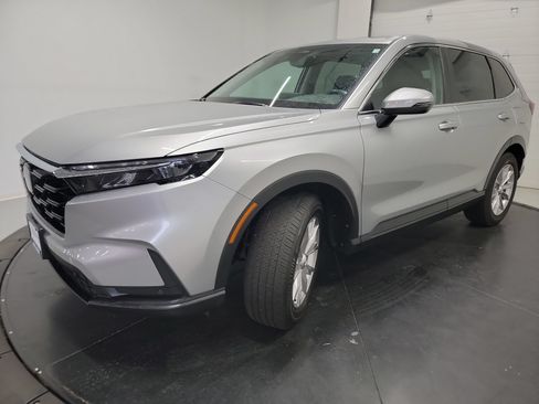 Used 2024 Honda CR-V EX-L image 3