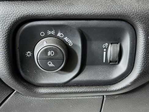 Used 2025 RAM 2500 Big Horn image 10