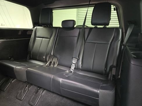 Used 2021 Ford Expedition XLT RWD image 18