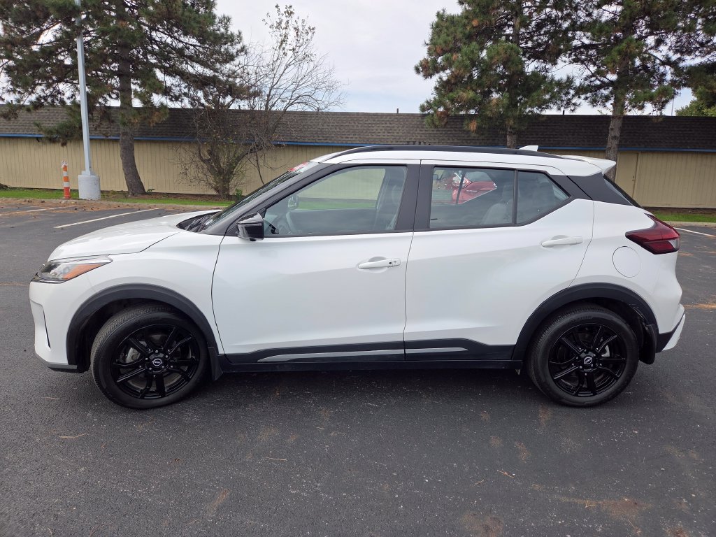 Certified 2024 Nissan Kicks SR w/ SR Premium Package FWD image 20