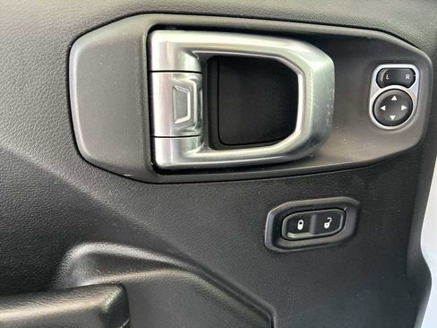 Certified 2019 Jeep Wrangler Unlimited Sport S image 15