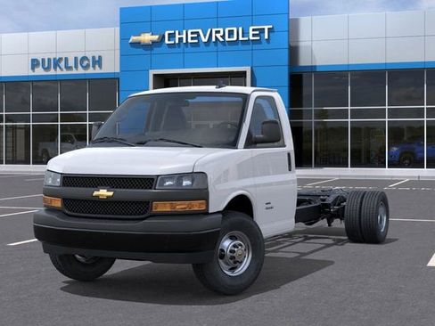 New 2025 Chevrolet Express 4500 w/ Power Convenience Package image 6