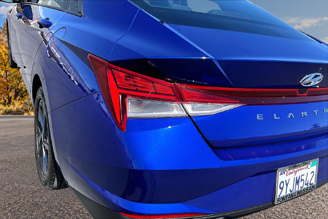 Used 2022 Hyundai Elantra SEL FWD image 22