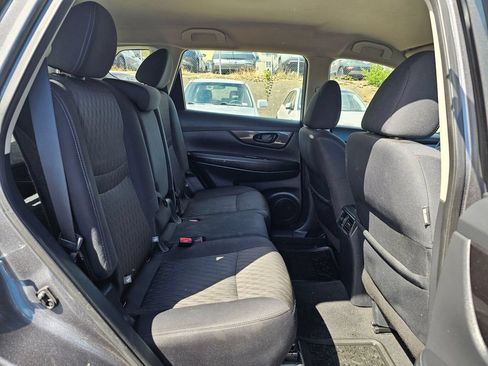 Used 2019 Nissan Rogue S FWD image 13