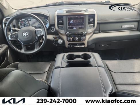 Used 2022 RAM 1500 Laramie AWD/4WD image 16