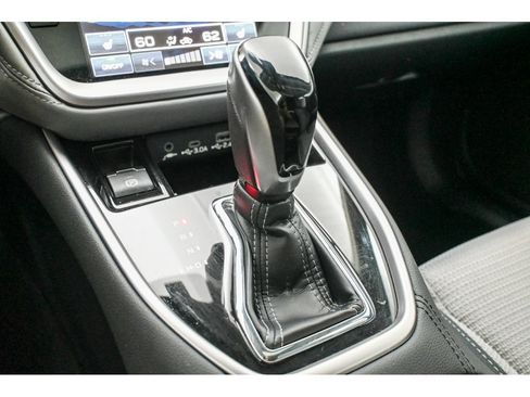Used 2025 Subaru Outback Premium AWD/4WD image 26