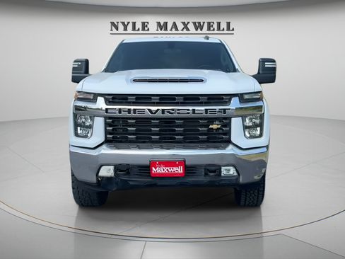 Used 2022 Chevrolet Silverado 2500 LT w/ Convenience Package AWD/4WD image 2