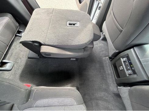 Used 2023 Chevrolet Traverse LT w/ LPO, Floor Liner Package AWD/4WD image 8