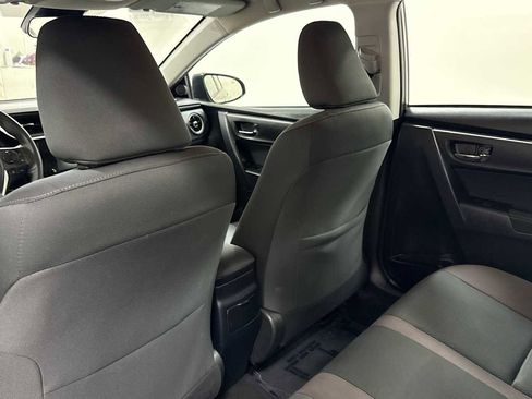 Used 2017 Toyota Corolla LE image 24