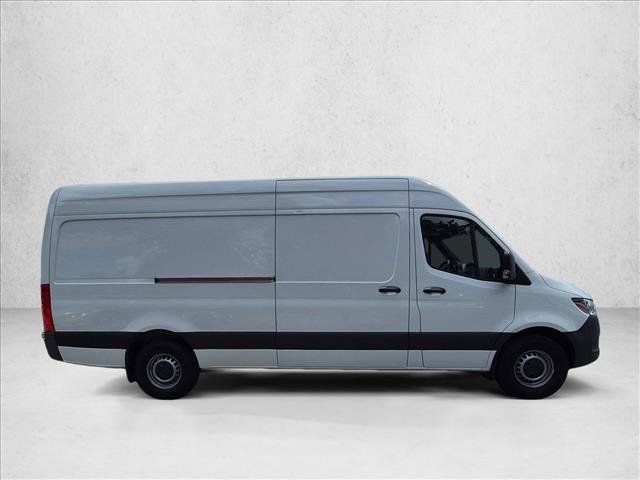 Used 2024 Mercedes-Benz Sprinter 2500 w/ Acoustic Package image 4