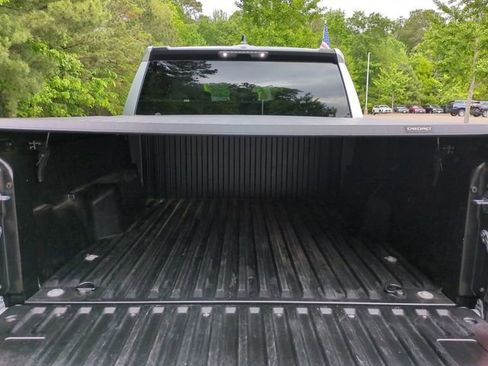 Used 2024 Toyota Tacoma SR5 AWD/4WD image 13