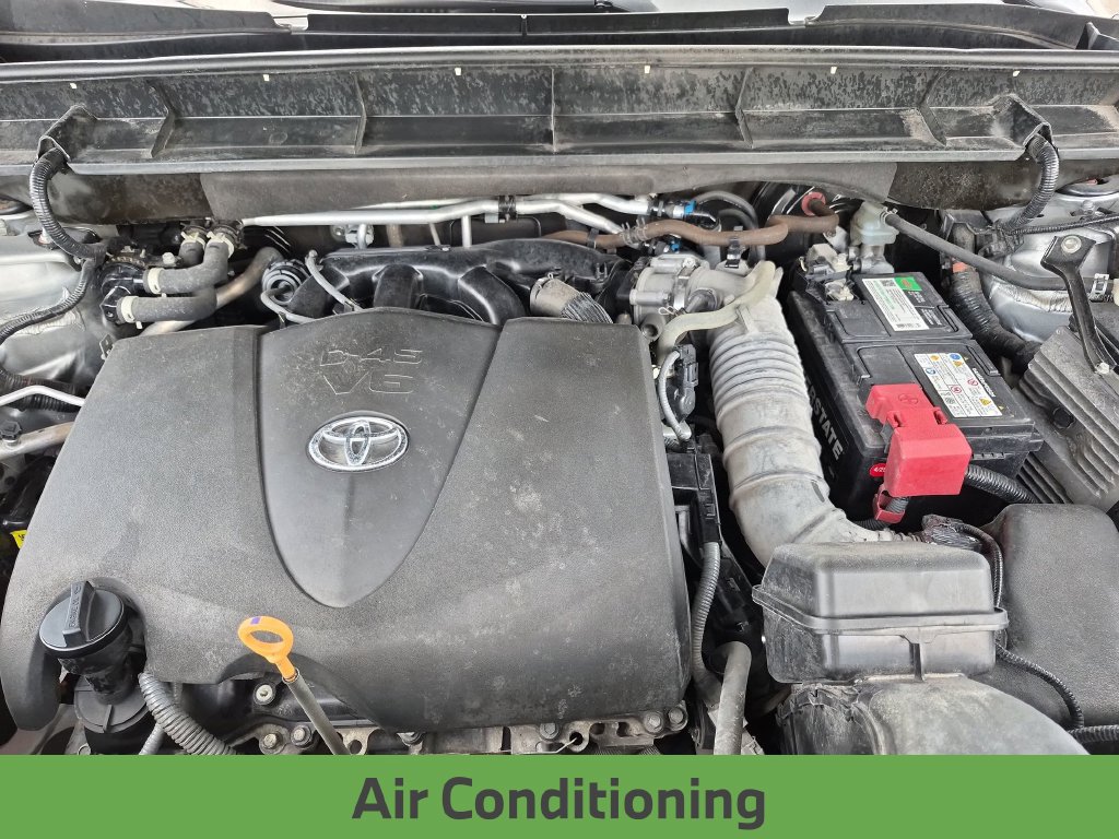 Used 2022 Toyota Highlander L FWD image 14