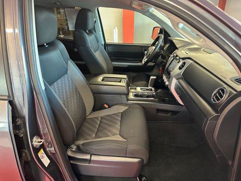 Certified 2018 Toyota Tundra SR5 w/ TRD Off Road Package AWD/4WD image 16