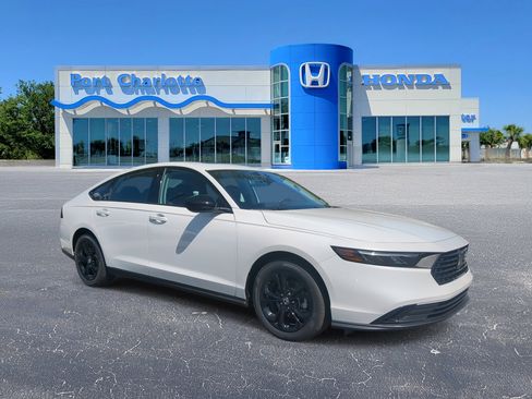 New 2025 Honda Accord SE image 2