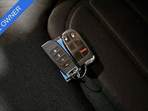Used 2020 Jeep Renegade Latitude AWD/4WD image 27