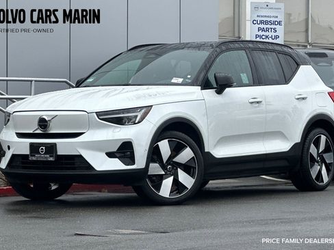 Used 2023 Volvo XC40 Recharge Plus image 1