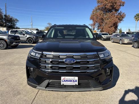 New 2026 Ford Explorer Active w/ Active Comfort Package image 2