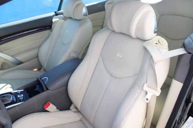 Used 2011 INFINITI G37 Convertible w/ Premium Pkg RWD image 18