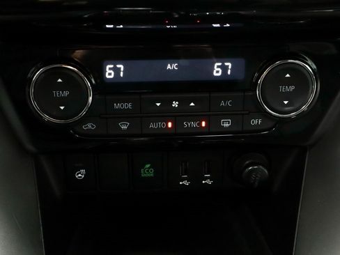 Used 2018 Mitsubishi Eclipse Cross SEL image 32