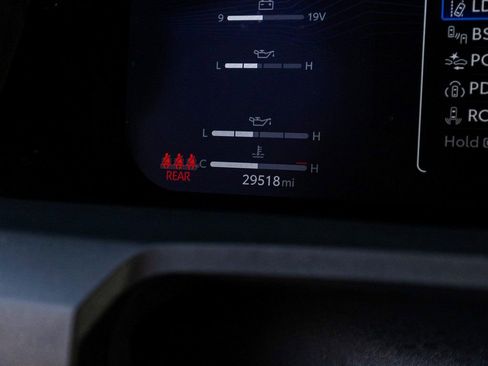 Used 2024 Toyota Tacoma TRD Sport image 18