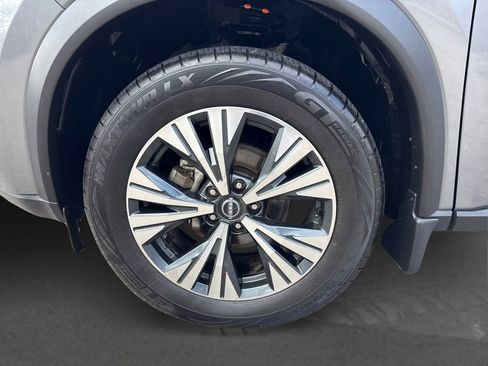 Used 2023 Nissan Rogue SV image 12