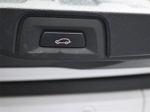 Certified 2023 BMW X5 sDrive40i w/ Executive Package image 29