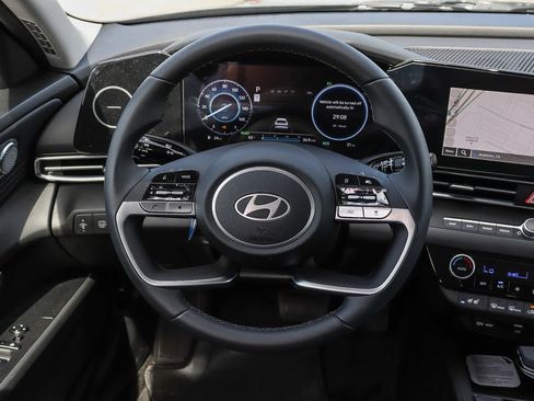 New 2026 Hyundai Elantra Limited image 18