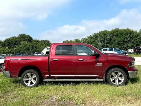 Used 2014 RAM 1500 Lone Star RWD image 3