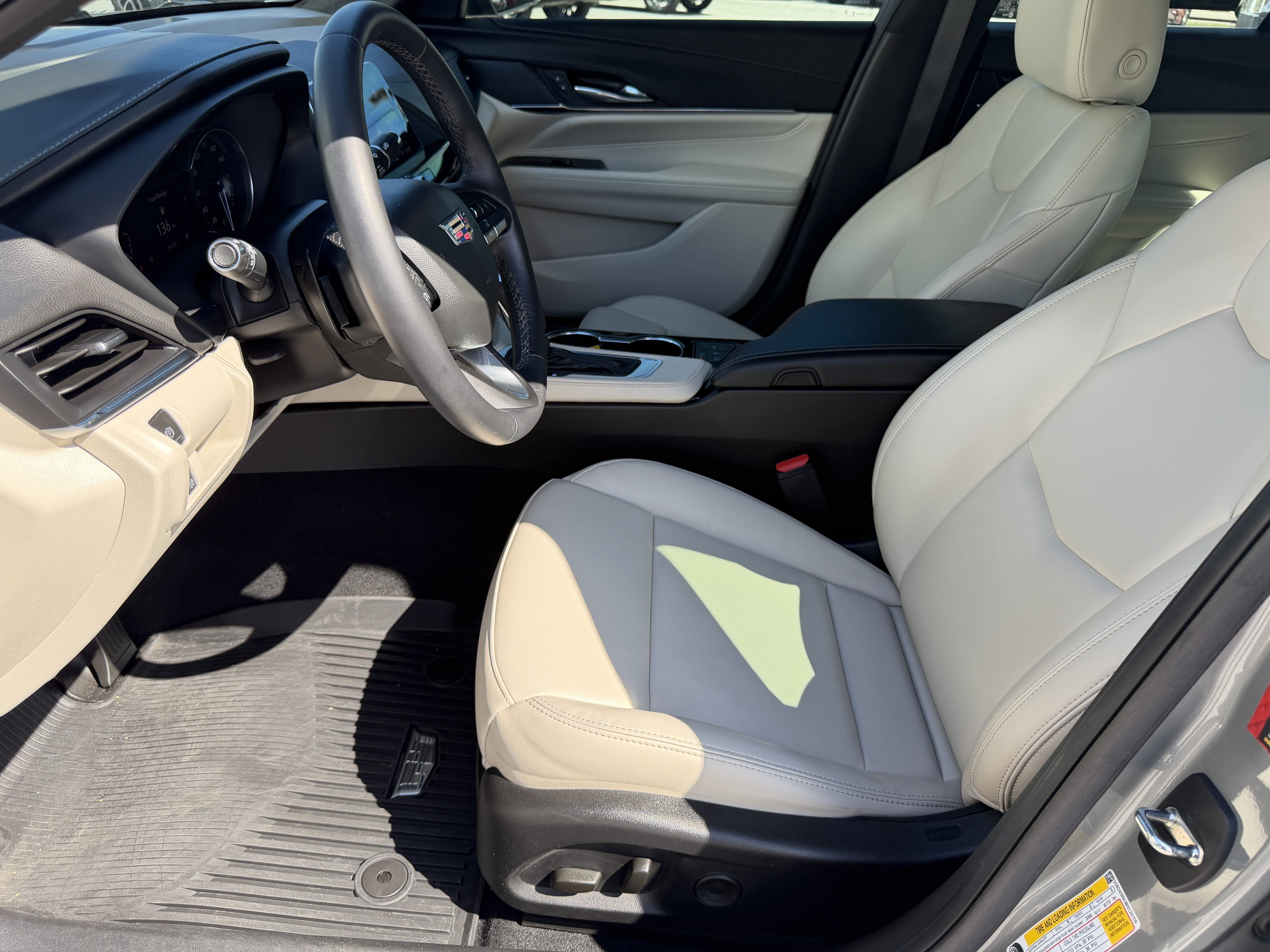 Certified 2024 Cadillac CT4 Luxury RWD image 21
