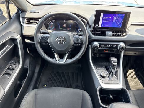 Used 2024 Toyota RAV4 SE AWD/4WD image 15