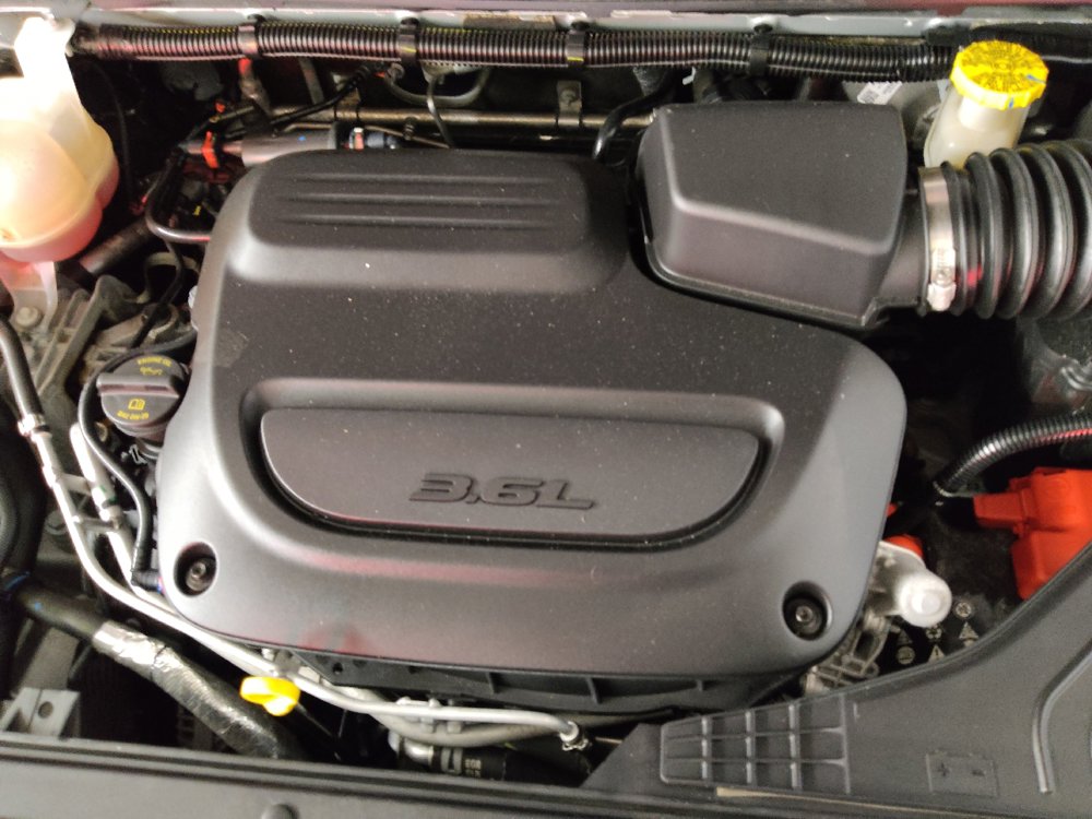 Used 2024 Chrysler Pacifica Touring-L FWD image 30