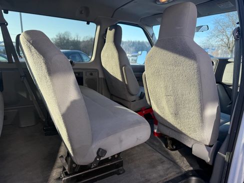 Used 2012 Ford E-350 and Econoline 350 XL w/ Interior Upgrade Pkg image 22
