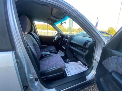 Used 2002 Honda CR-V LX image 11