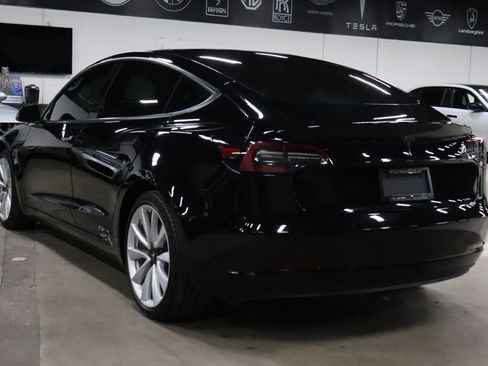 Used 2020 Tesla Model 3 Standard Range Plus image 3