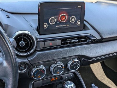 Used 2020 MAZDA MX-5 Miata Grand Touring RWD image 15