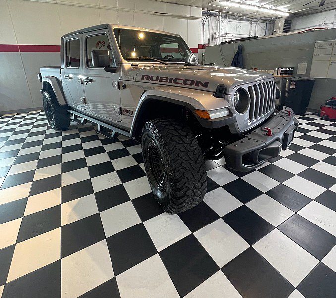 Used 2020 Jeep Gladiator Rubicon AWD/4WD image 2