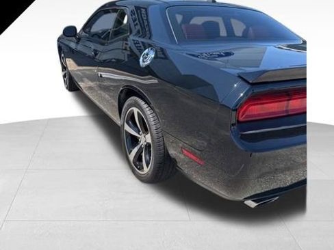 Used 2013 Dodge Challenger R/T RWD image 1