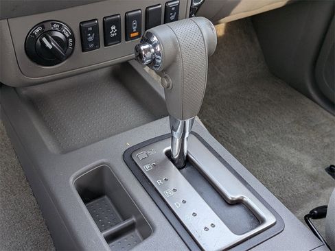 Used 2015 Nissan Frontier SV w/ SV Value Truck Package image 15