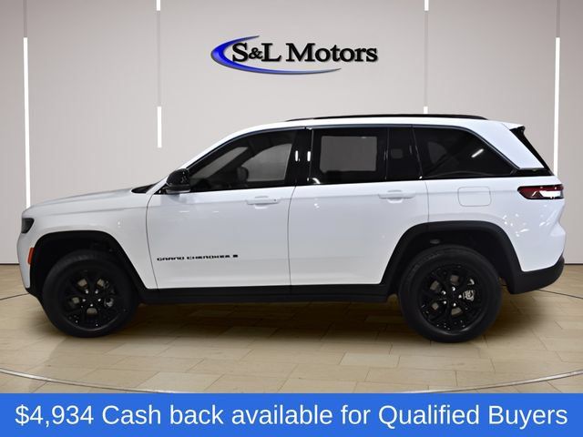 New 2026 Jeep Grand Cherokee Altitude AWD/4WD image 4
