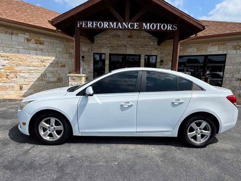 Used 2013 Chevrolet Cruze LT FWD image 2
