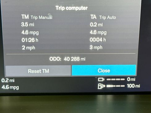 Used 2023 Volvo XC60 T8 Ultimate w/ Climate Package image 10